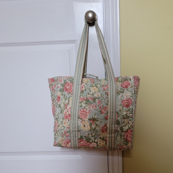 Maggie B Handbags - Vintage Maggie B tote bag purse sewing bag green pink roses floral print 1980s